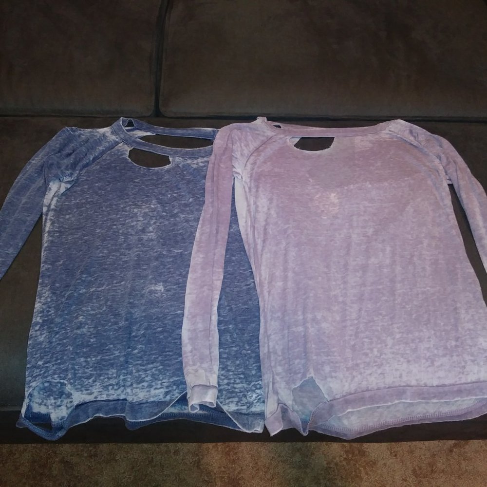Chaser Tops (2), Size Small
